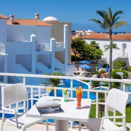 Apartament Lf 2 Bedrooms With Well Connected, Beach, Pool