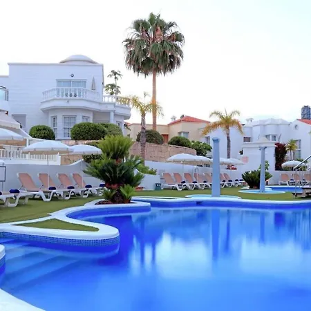 Apartment Lf 2 Bedrooms With Well Connected, Beach, Pool *